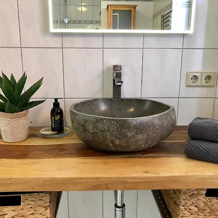 Krischan - Ruhige Mit Garten, Nur 5 Km Zum Апартаменты *